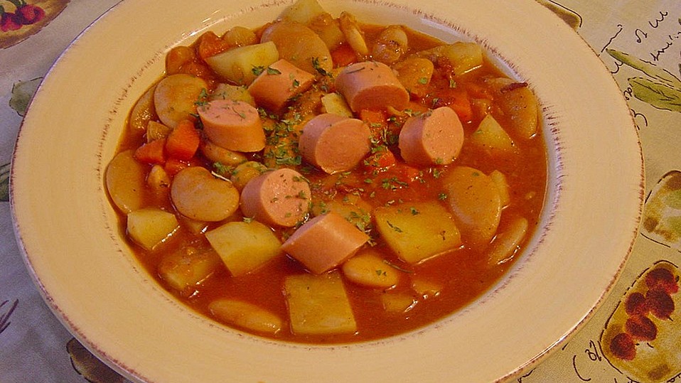 Bohneneintopf mit Würstchen und Kartoffeln von dbarby