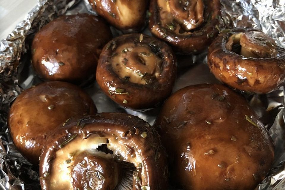 Marinierte Champignons vom Grill