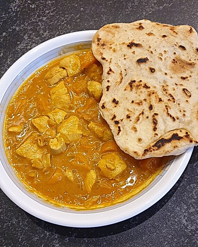 Pikantes Curry nach indischer Art mit Hähnchenbrust