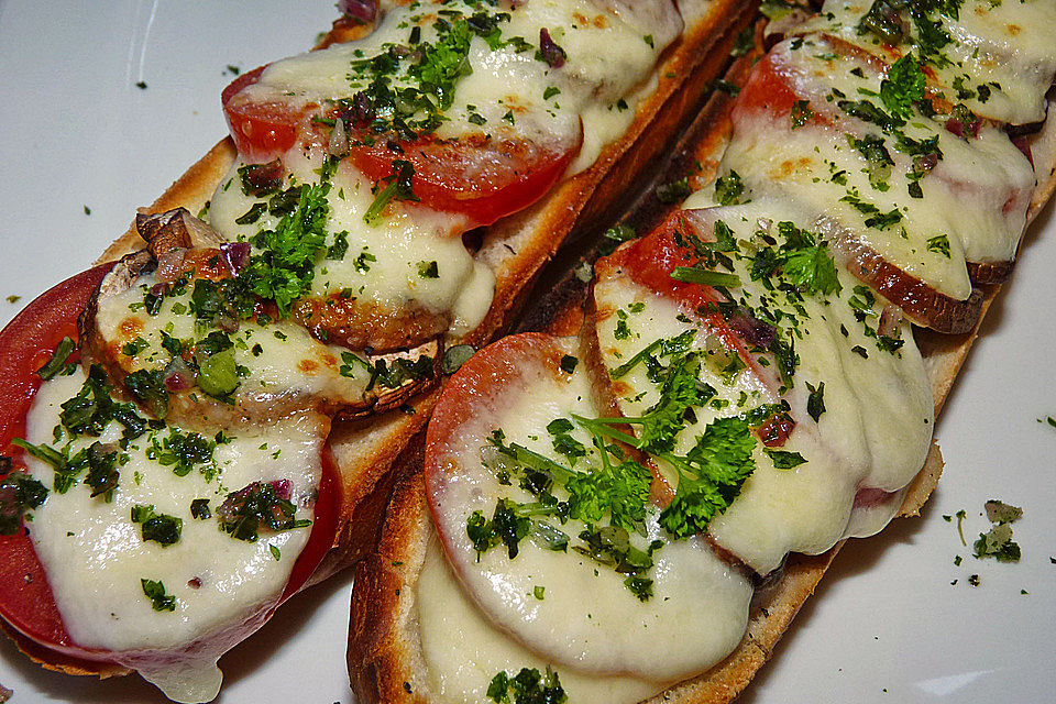 Gratinierte Champignons mit Mozzarella