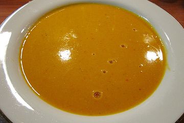 Malles rote Linsen-Kokos-Suppe