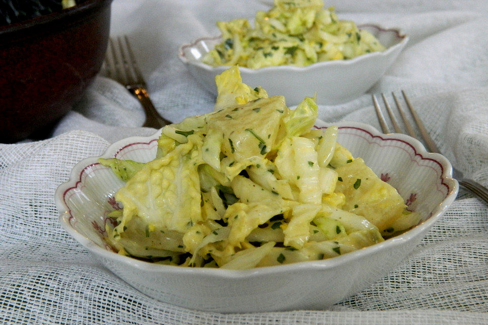 Chinakohlsalat mit Ananas und Curry