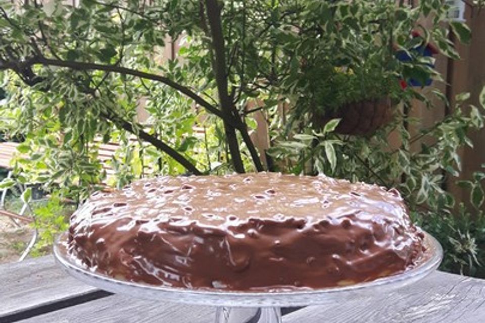 Schwedische Mandeltorte mit Daim