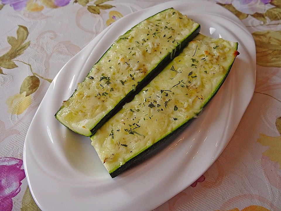 Gebackene Zucchini mit Knoblauch von DoveLove| Chefkoch