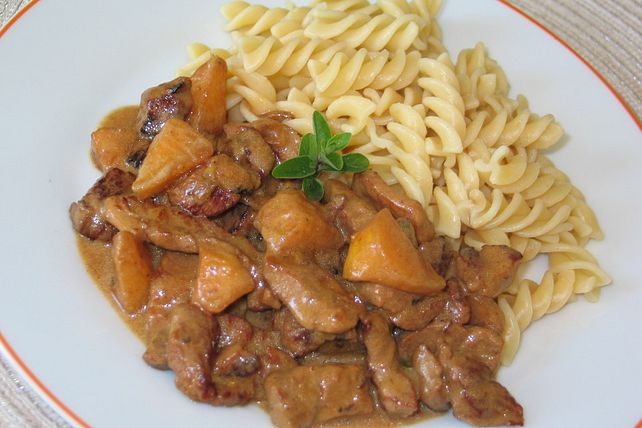 Geschnetzeltes in Apfelsauce von kroete116| Chefkoch