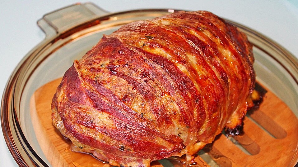 Hackbraten mit Kräutern im Bräter - dazu Butter-Petersilien-Kohlrabi ... Hackbraten mit Kräutern im Bräter - dazu Butter-Petersilien-Kohlrabi ...