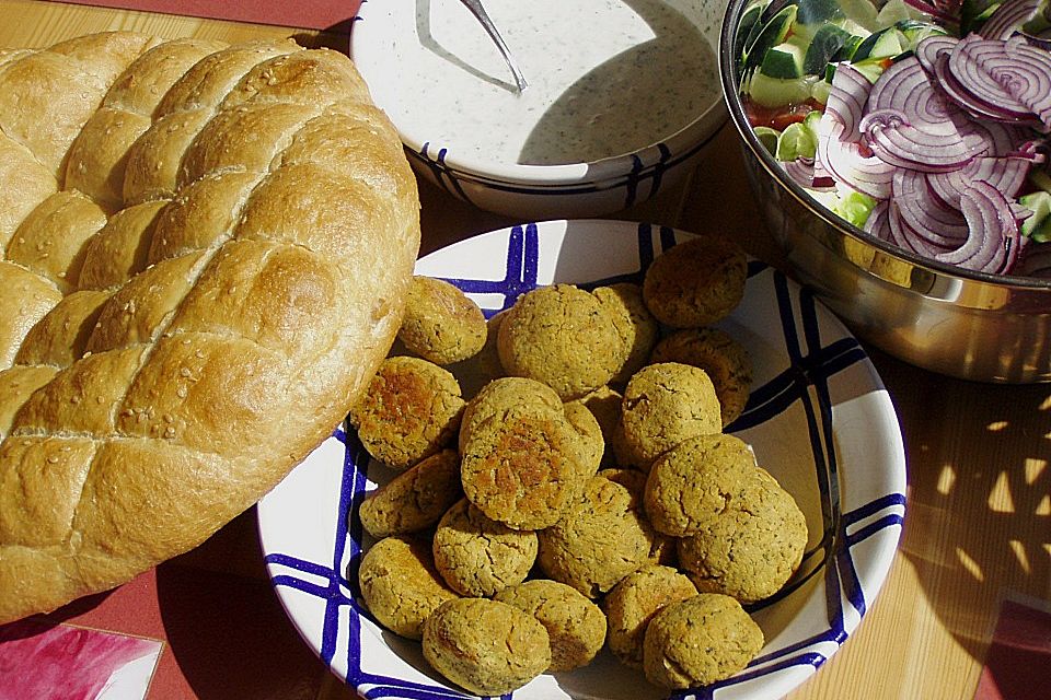 Schnelle Falafel in Pitabrot