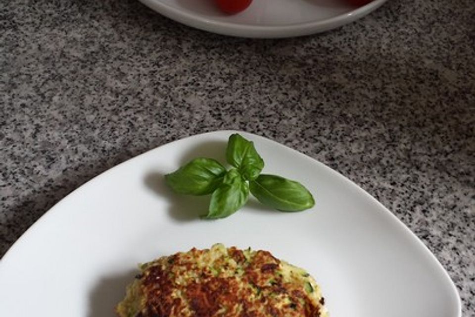 Zucchini-Couscous-Frikadellen