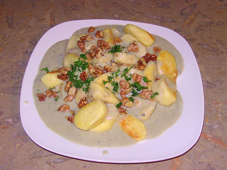 Einfache Gnocchi mit Parmesannote