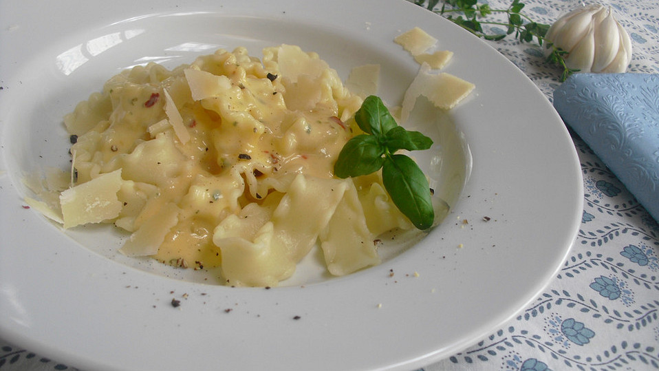 Käse-Kräuter-Soße für Nudeln von Maffibaer Käse-Kräuter-Soße für Nudeln von Maffibaer