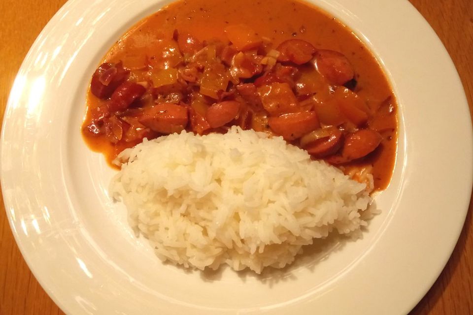 Würstchengulasch mit Paprika