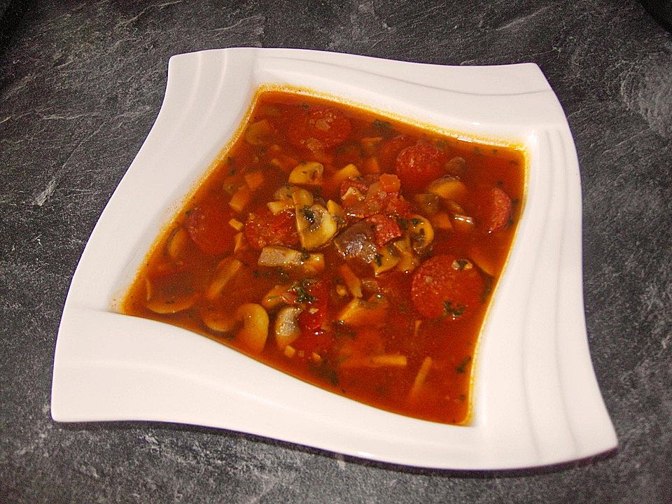 Spanische Pilzsuppe mit Chorizo von Jazzable| Chefkoch
