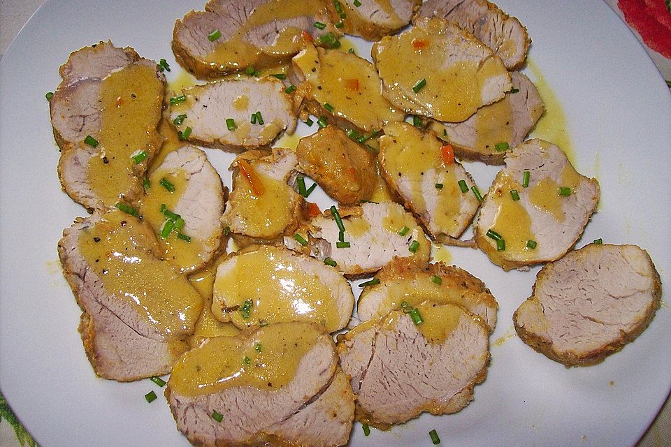 Schweinelende mit Orangen-Senf-Sauce