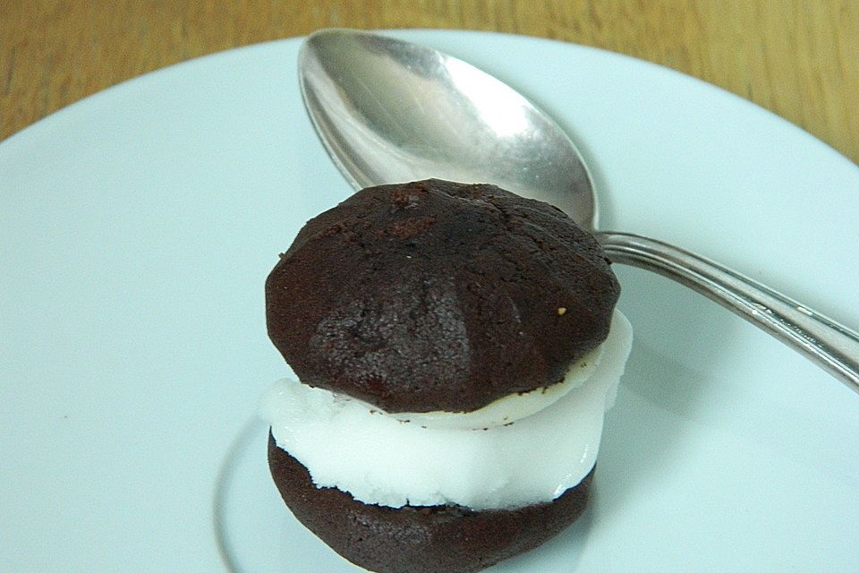 Whoopie-Pies mit Oreokeks-Füllung