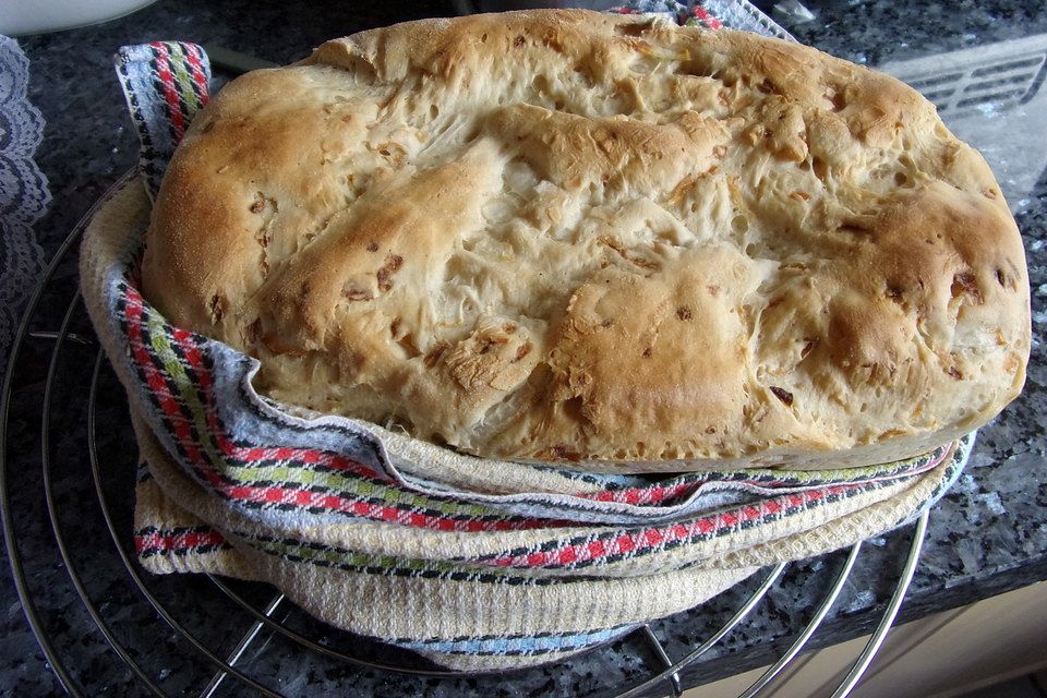 Hausgemachtes Zwiebelbrot