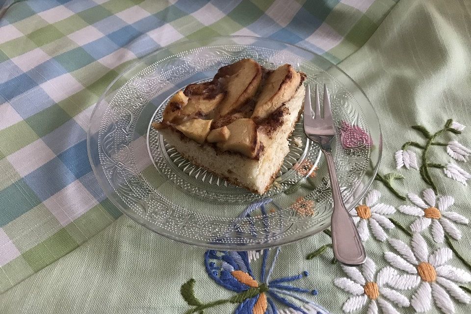 Hefe-Apfel-Butterkuchen