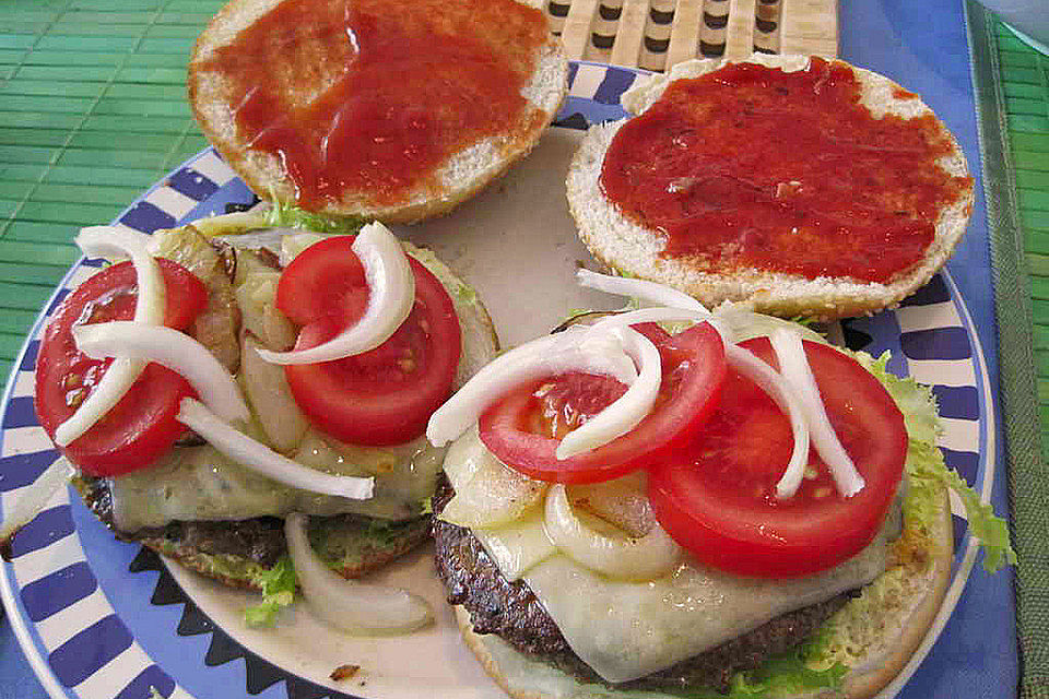 Double Cheeseburger mit Gruyère