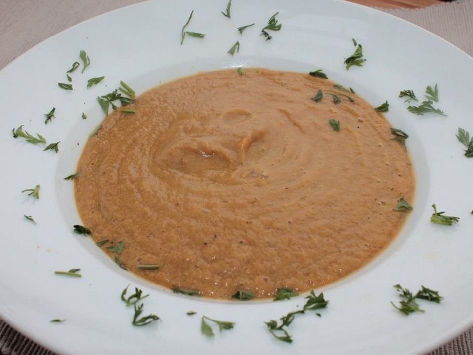 Zwiebel-Knoblauch-Karotten-Kartoffel-Champignon Suppe von Canarias60 ...