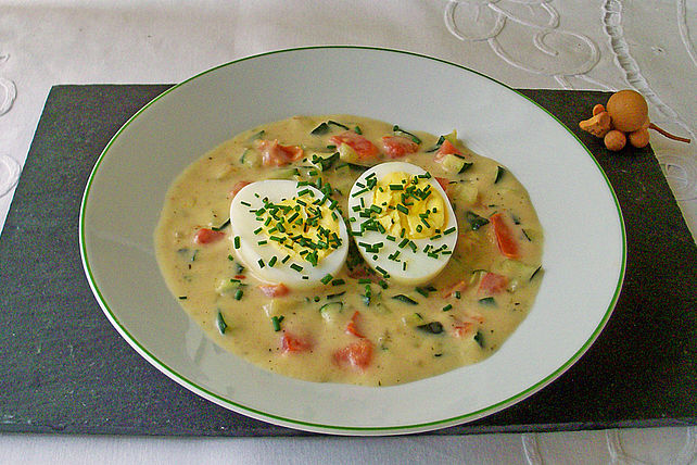 Eier mit Zucchini-Senf-Sauce von McMoe| Chefkoch