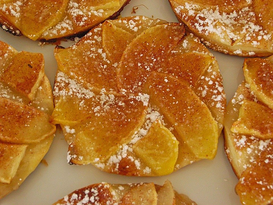 Apfel - Blätterteig Törtchen von Skye| Chefkoch