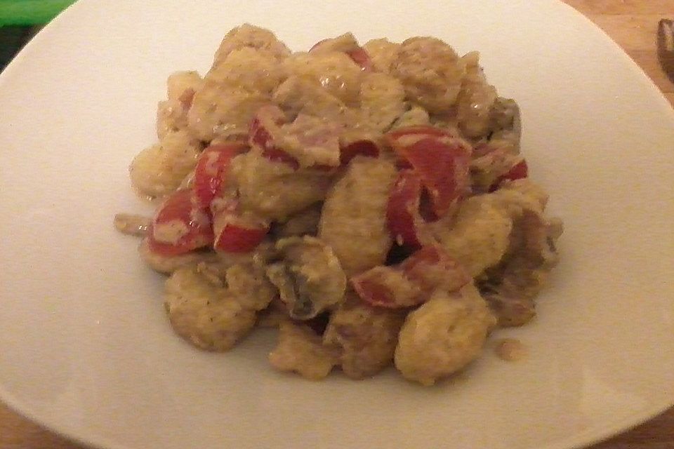 Gnocchi in Sahne-Champignon-Soße