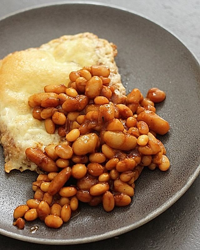Baked Beans on Cheese-French-Toast