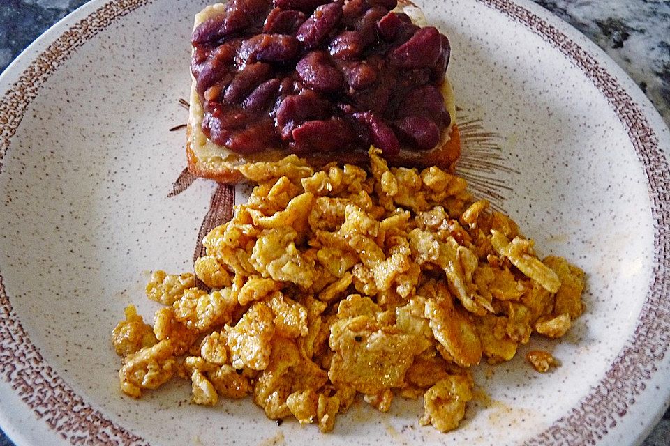 Baked Beans on Cheese-French-Toast