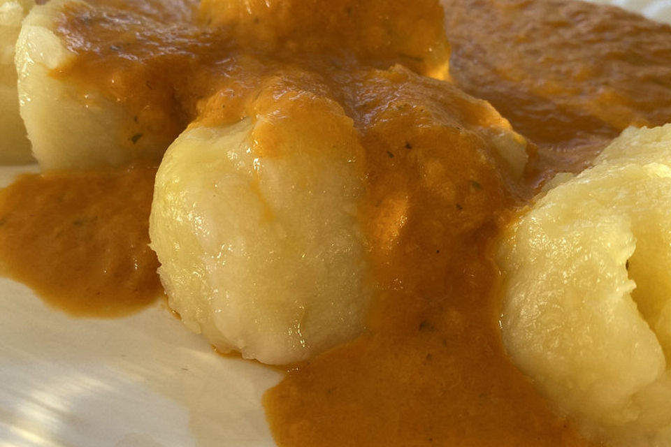 Knödel mit falscher Bratensauce