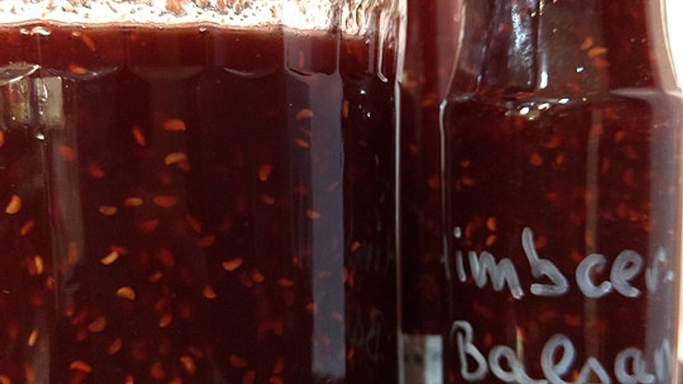 Himbeer-Balsamico Essig von Gismo93| Chefkoch Himbeer-Balsamico Essig von Gismo93| Chefkoch