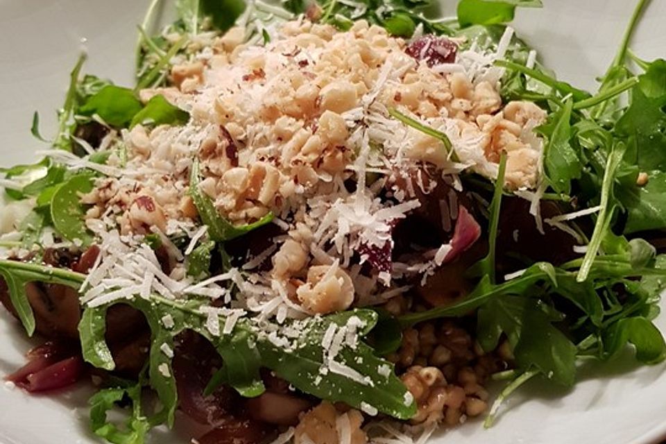 Buchweizen "Risotto" mit Rucola und Zwiebel-Champignon-Gemüse