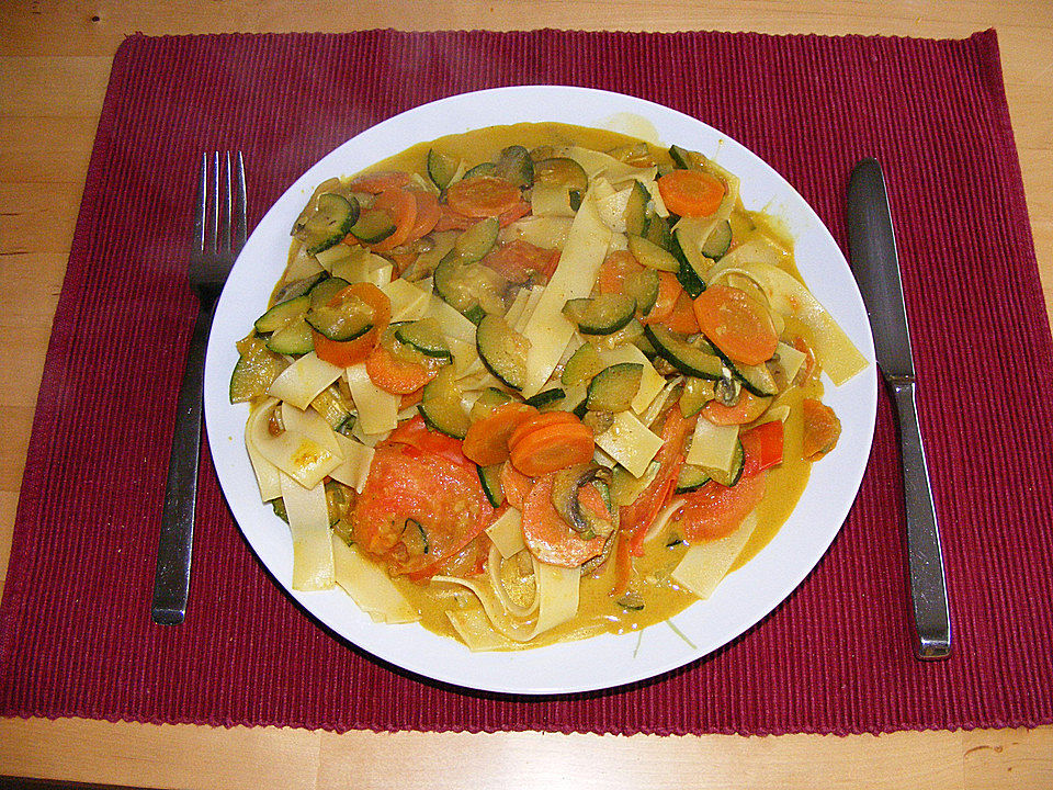 Nudel-Gemüsepfanne mit Currysauce von Steffi0708| Chefkoch