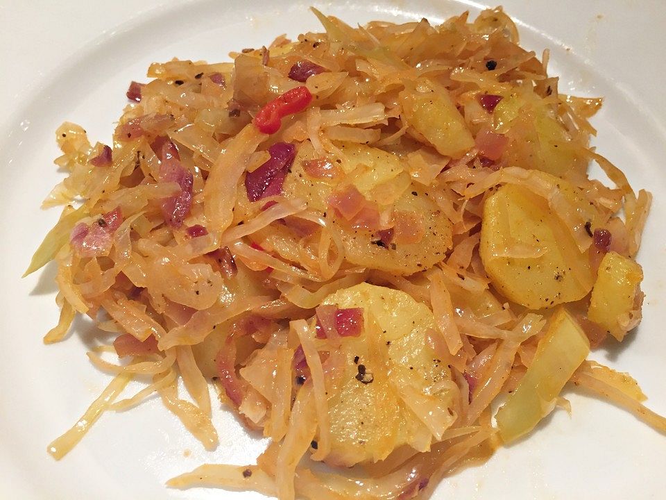 Kraut- und Kartoffelsalat