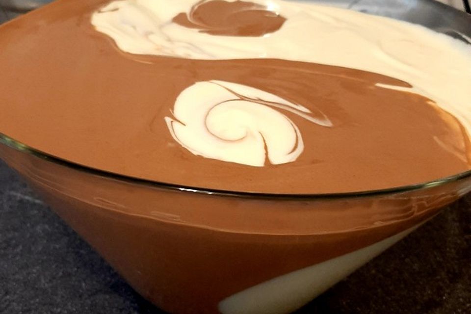 Mousse au Chocolat, hell oder dunkel