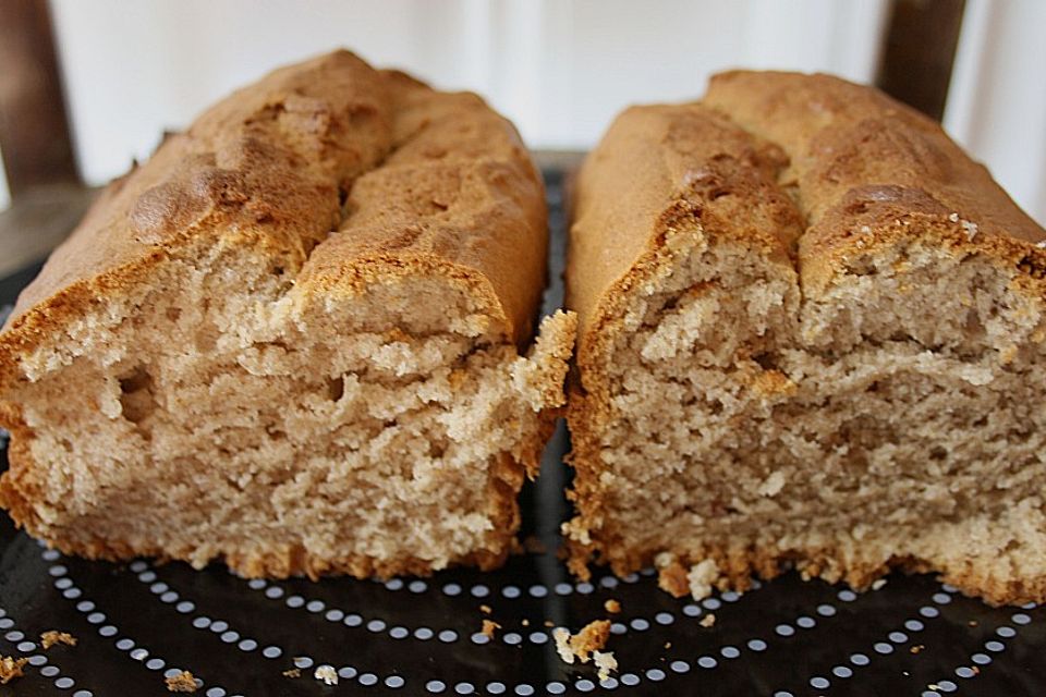 Karibisches Bananenbrot oder Bananenkuchen