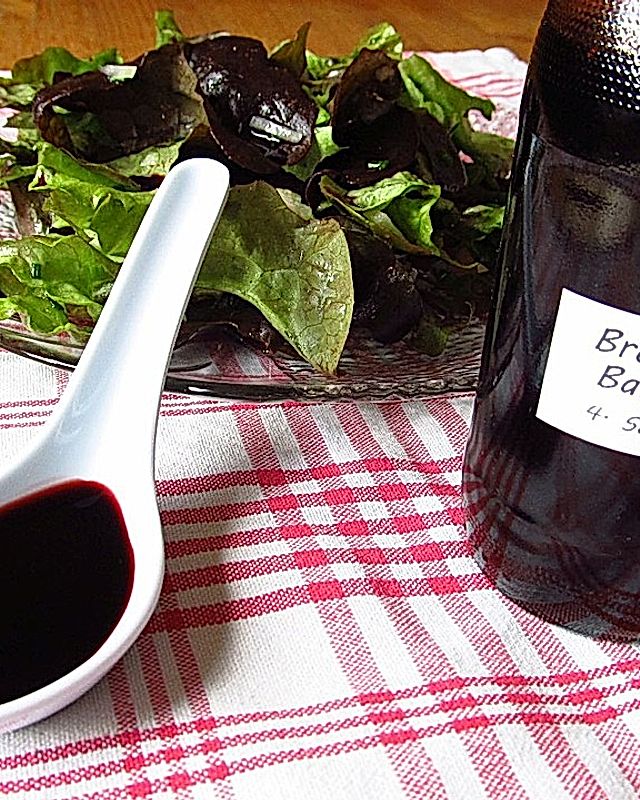 Balsamico-Reduktion aus dunklen Beeren von trishas-welt Balsamico-Reduktion aus dunklen Beeren von trishas-welt