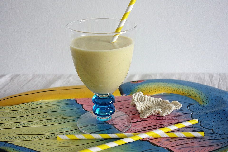 Ananas-Kokos-Bananen Smoothie