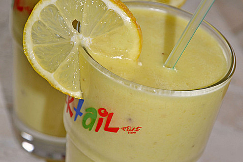 Ananas-Kokos-Bananen Smoothie