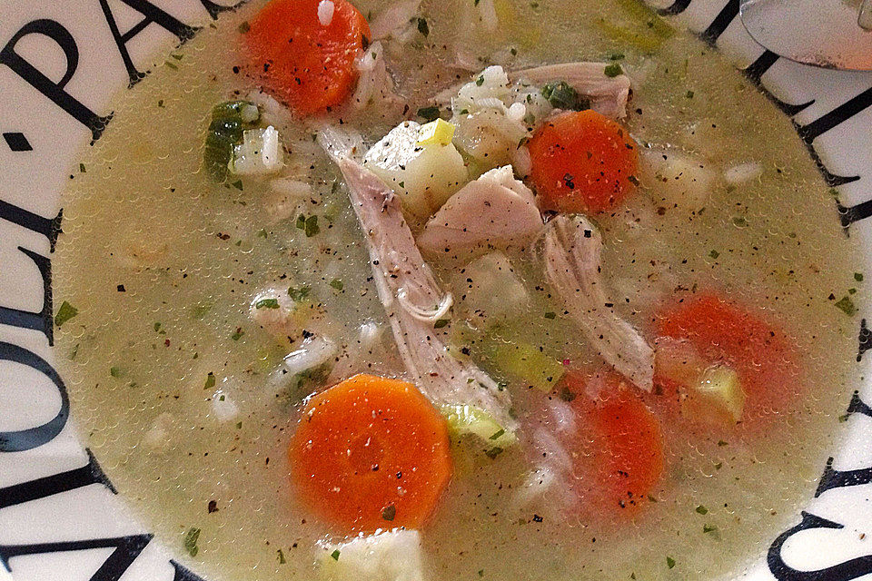 Griechische Hühnersuppe mit Zitrone