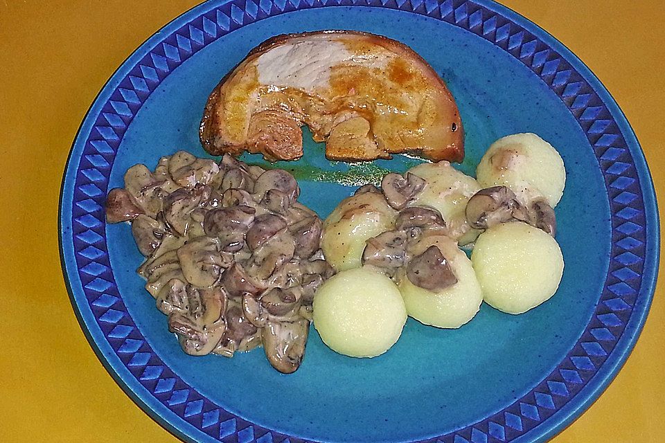 Spanferkel-Rollbraten à la Gabi Spanferkel-Rollbraten à la Gabi