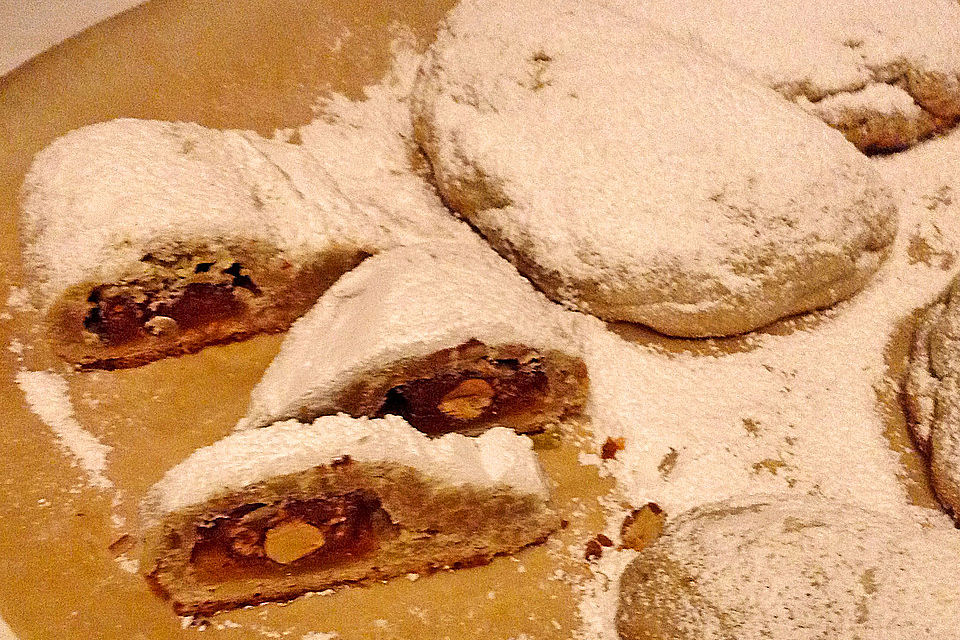 Stollen mit Ferrero-Küsschen