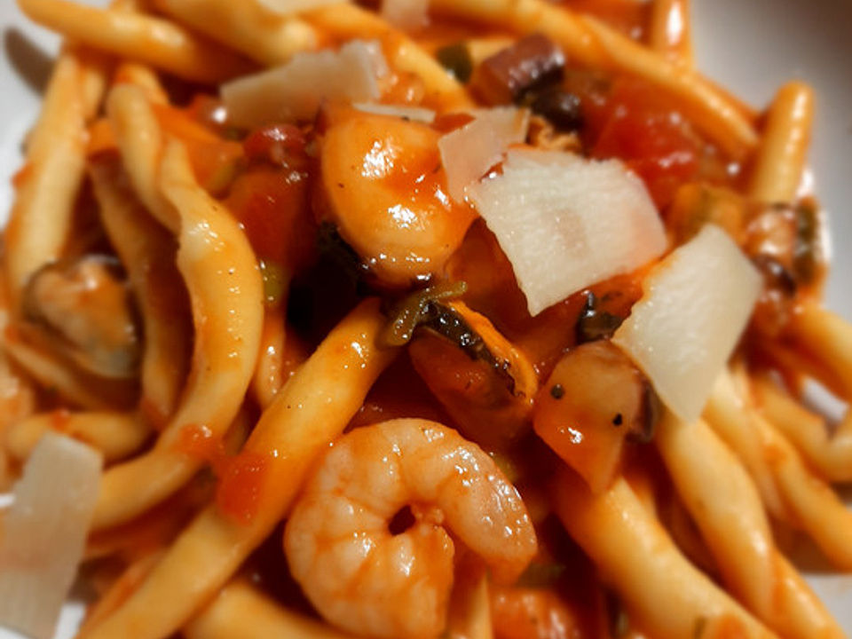 Spaghetti Meeresfrüchte mit passierten Tomaten von Glubberer118| Chefkoch