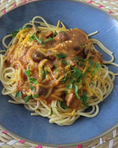 Spaghetti mit Pilz-Maronen-Sauce