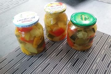 Suss Sauer Eingelegte Zucchini Von Mangolinchen111 Chefkoch 