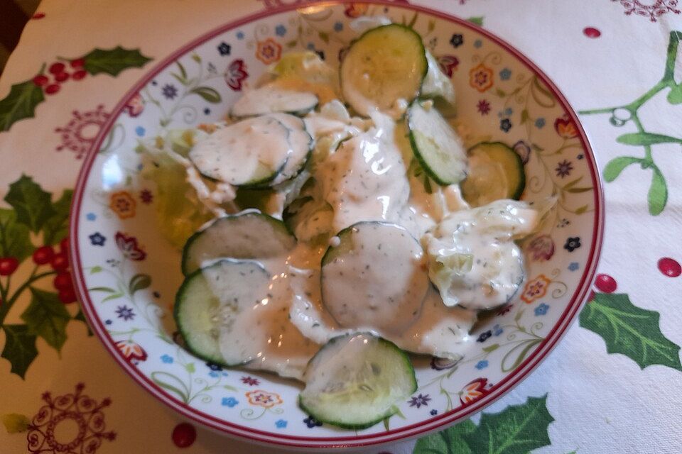 Salat-Dressing mit Joghurt (ohne Sahne) für alle Salate geeignet