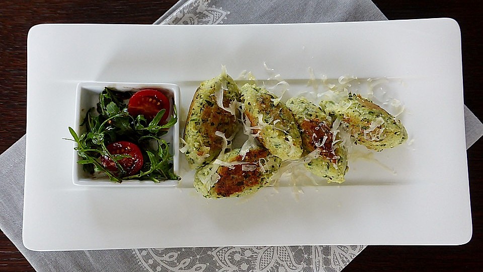 Rucola-Käse Nocken von badegast1| Chefkoch Rucola-Käse Nocken von badegast1| Chefkoch