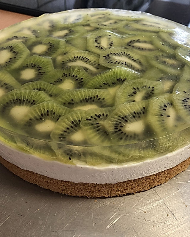 Leichte Kiwi-Joghurt-Torte