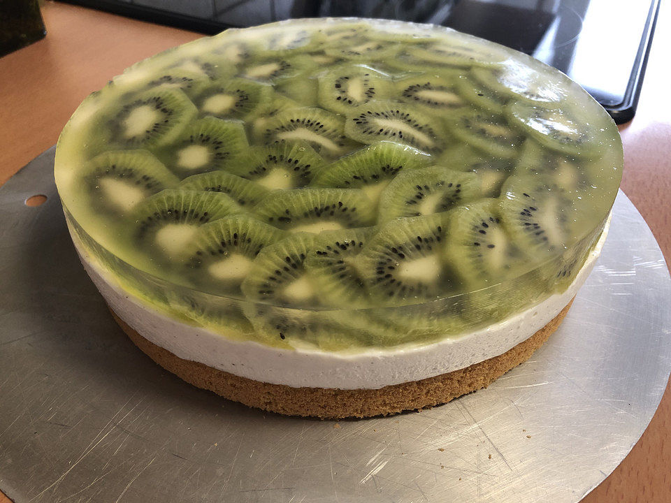 Leichte Kiwi-Joghurt-Torte von flowermausy| Chefkoch