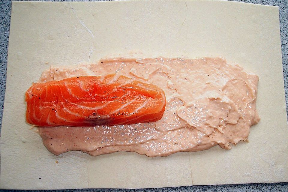 Lachs in Blätterteig