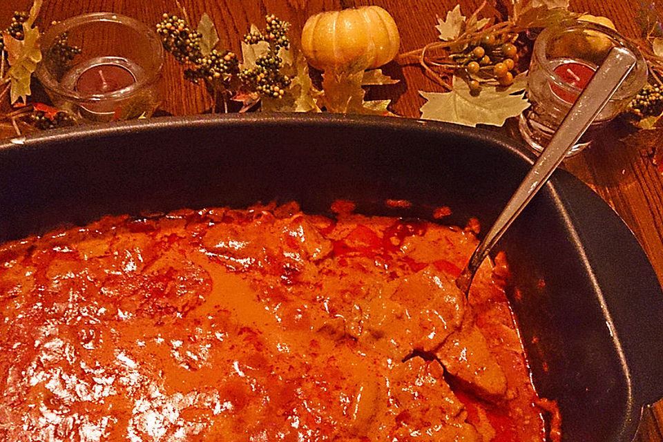 Schweinefilet überbacken in Tomatensoße