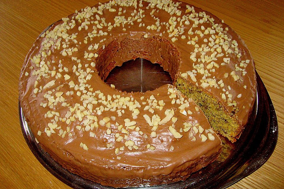 Nusskuchen mit Schokoglasur